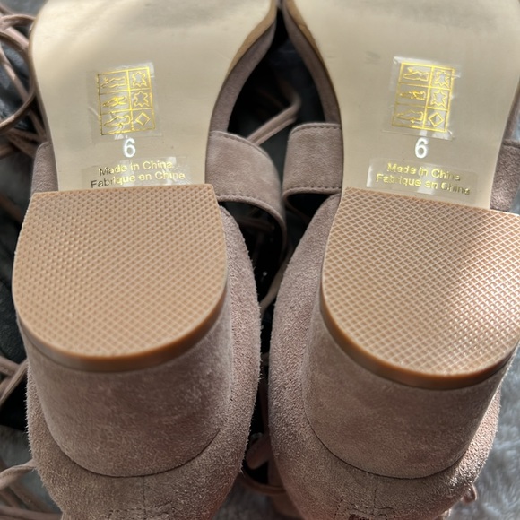 🎯Jeffrey Campbell Bryn Gladiator Sandals Taupe Size 6 - Picture 9 of 15